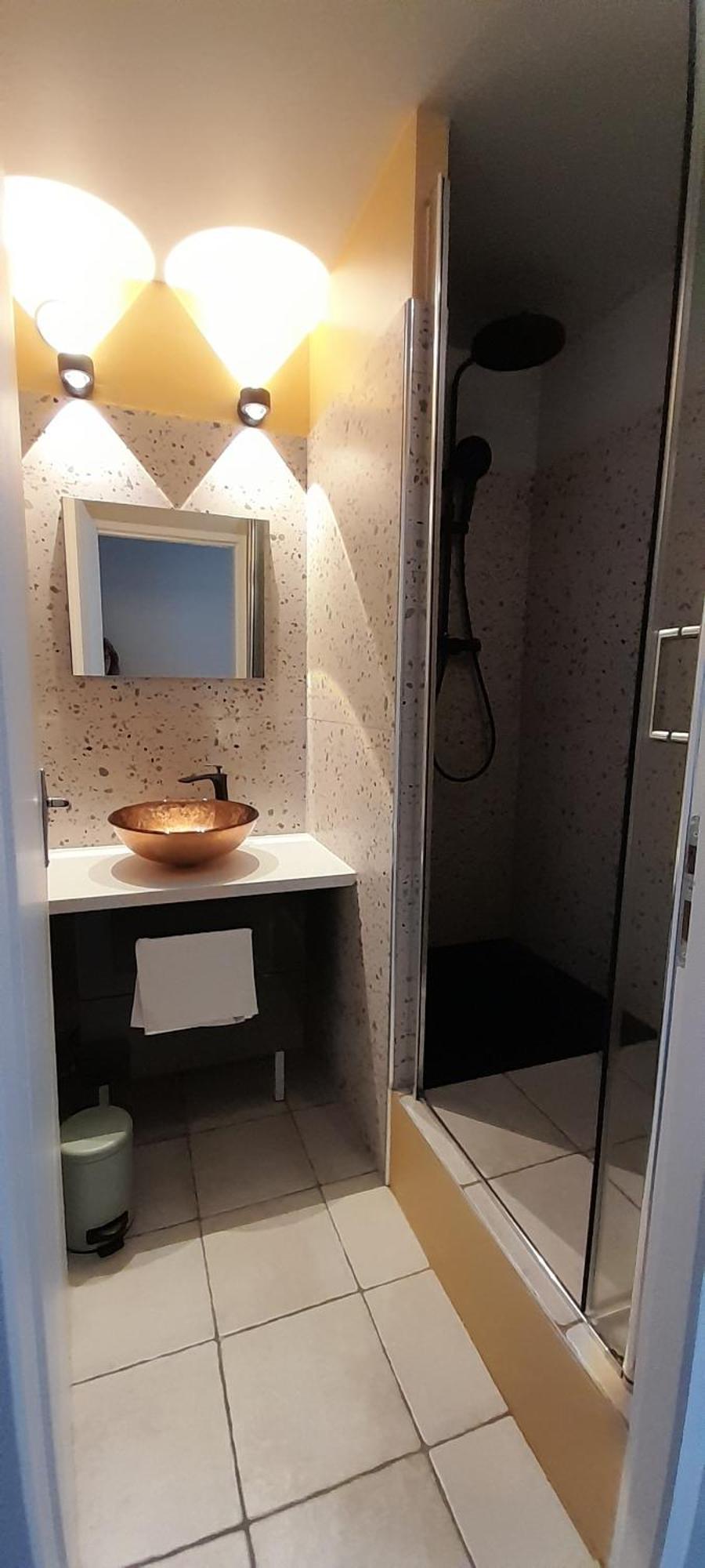 Le Mas De La Chadeniere Villeneuve-de-Berg Room photo